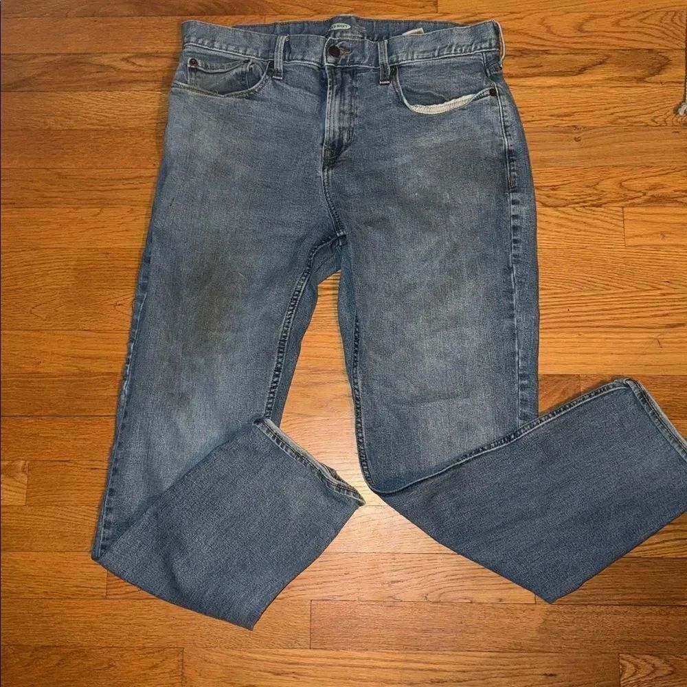 Old Navy Athletic Built in Tough Built in Flex Jeans!